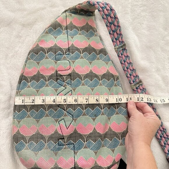 Kavu Rope Sling Bag Pink Teal Geometric Print Multiple Zipper Pockets - Picture 13 of 15